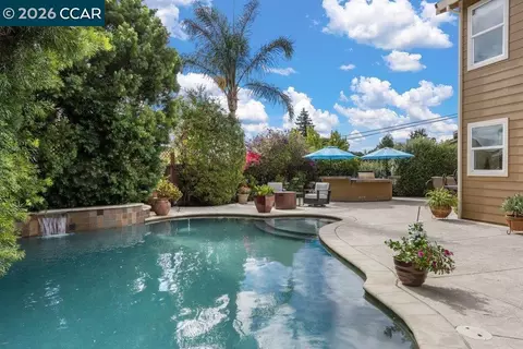 Exterior - 240 Explorer Way, Martinez, CA 94553 photo 10 of 15