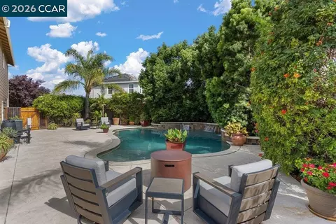 Exterior - 240 Explorer Way, Martinez, CA 94553 photo 13 of 15