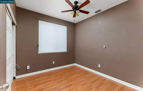 Bedroom - 920 Turquoise St, Vacaville, CA 95687 photo 5 of 7