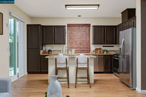 Kitchen - 920 Turquoise St, Vacaville, CA 95687 photo 1 of 3