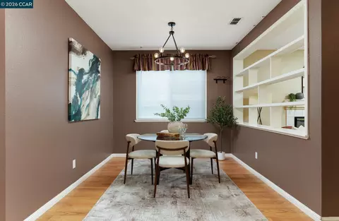 Dining - 920 Turquoise St, Vacaville, CA 95687 photo 1 of 1