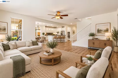 Living - 1461 Biarritz St, Tracy, CA 95304 photo 7 of 10