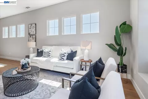 Living - 2062 Confidence Way, Dublin, CA 94568 photo 2 of 2