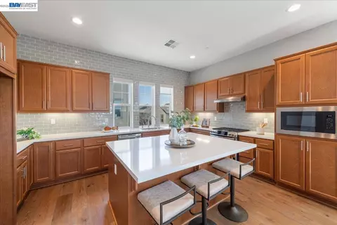 Kitchen - 2062 Confidence Way, Dublin, CA 94568 photo 1 of 8