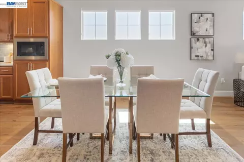 Dining - 2062 Confidence Way, Dublin, CA 94568 photo 1 of 3