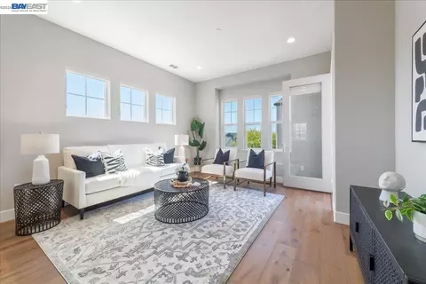 Living - 2062 Confidence Way, Dublin, CA 94568 photo 1 of 2