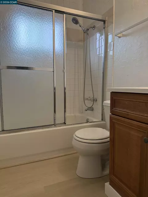 Bath - 363-365 Pinole Ave, Rodeo, CA 94572 photo 5 of 5