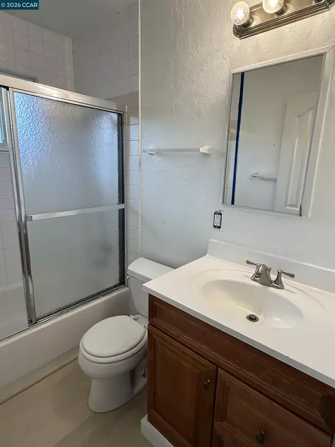 Bath - 363-365 Pinole Ave, Rodeo, CA 94572 photo 3 of 5