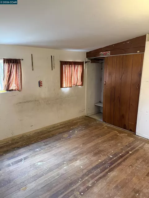 Bedroom - 363-365 Pinole Ave, Rodeo, CA 94572 photo 3 of 7