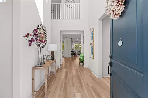 Entry Way - 3143 Needham Ave, Lathrop, CA 95330 photo 2 of 10
