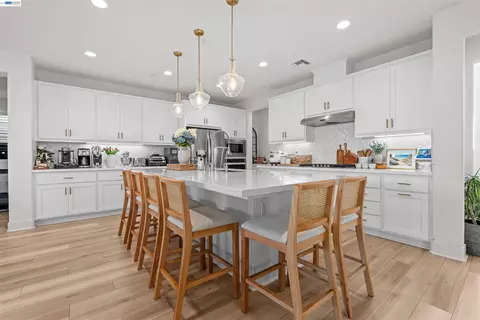 Kitchen - 3143 Needham Ave, Lathrop, CA 95330 photo 2 of 3