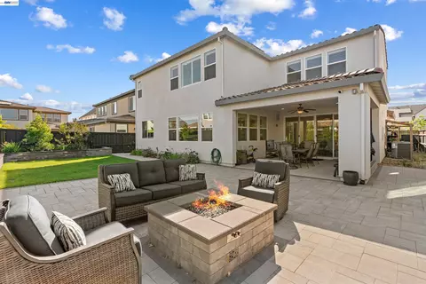 Exterior - 3143 Needham Ave, Lathrop, CA 95330 photo 2 of 4