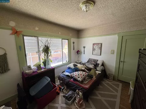 Bedroom - 2107 64th Ave, Oakland, CA 94621 photo 1 of 4