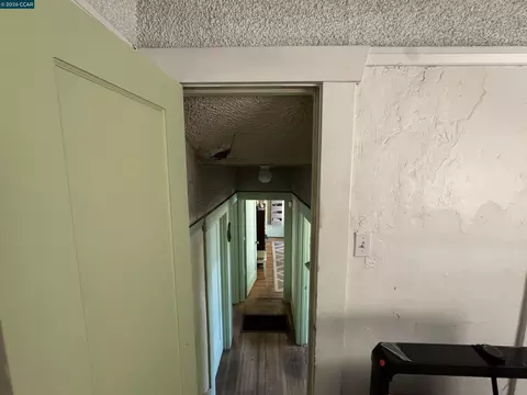 Entry Way - 2107 64th Ave, Oakland, CA 94621 photo 2 of 4