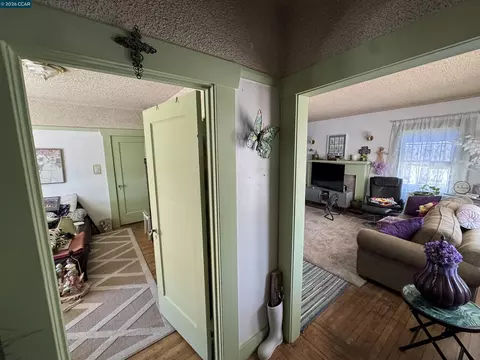 Entry Way - 2107 64th Ave, Oakland, CA 94621 photo 1 of 4