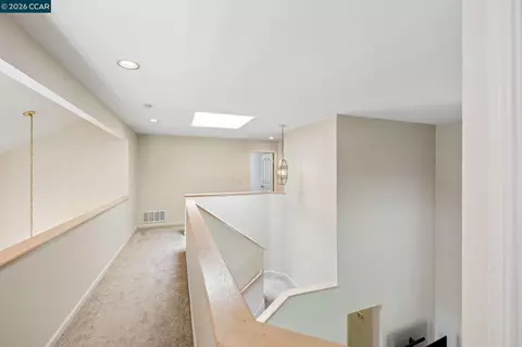Entry Way - 3504 Fieldcrest Ave, Fairfield, CA 94534 photo 4 of 5