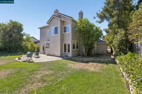 Exterior - 3504 Fieldcrest Ave, Fairfield, CA 94534 photo 3 of 7