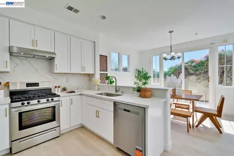Kitchen - 7314 Carter Ave, Newark, CA 94560 photo 2 of 2