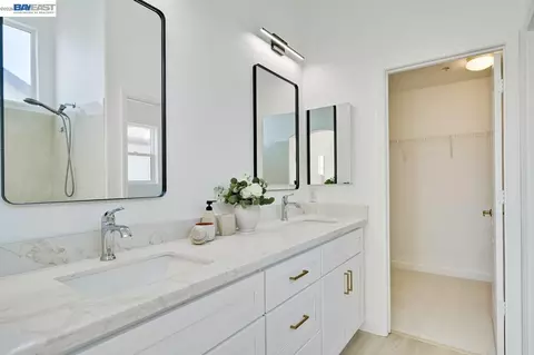 Bath - 7314 Carter Ave, Newark, CA 94560 photo 1 of 10