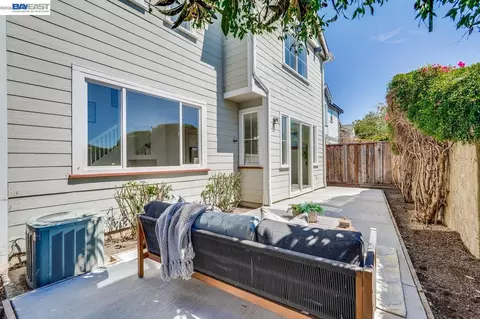 Exterior - 7314 Carter Ave, Newark, CA 94560 photo 4 of 5