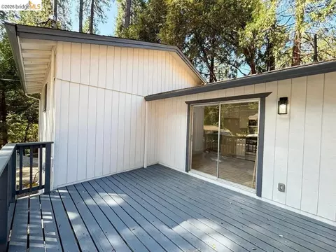 Exterior - 17892 Good Shepherd Dr, Sonora, CA 95370 photo 5 of 6