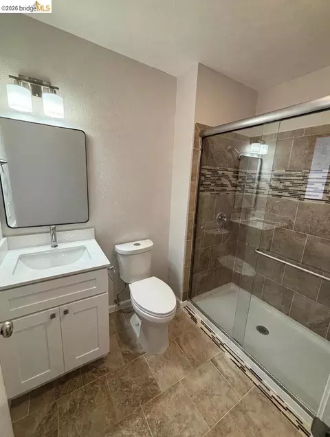 Bath - 17892 Good Shepherd Dr, Sonora, CA 95370 photo 3 of 3