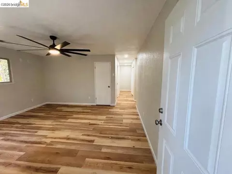 Entry Way - 17892 Good Shepherd Dr, Sonora, CA 95370 photo 1 of 2