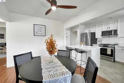 Dining - 1620 East Ave, Fairview, CA 94541 photo 3 of 3