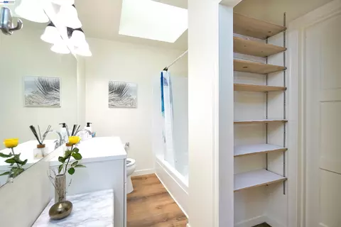 Bath - 1620 East Ave, Fairview, CA 94541 photo 2 of 4
