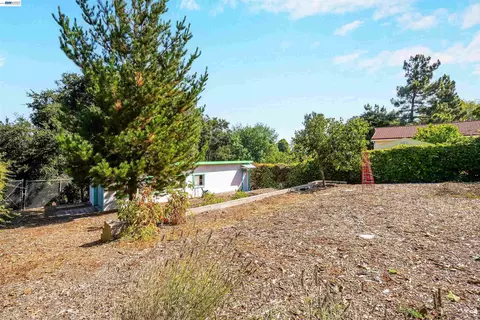 Exterior - 1620 East Ave, Fairview, CA 94541 photo 18 of 32