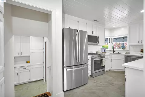 Other - 1620 East Ave, Fairview, CA 94541 photo 5 of 15
