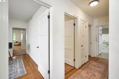 Entry Way - 1620 East Ave, Fairview, CA 94541 photo 3 of 4