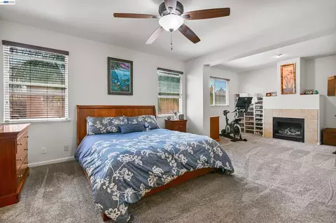 Bedroom - 1434 Olivia Ct, Tracy, CA 95377 photo 1 of 9
