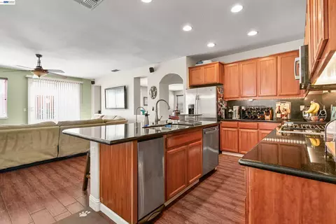 Kitchen - 1434 Olivia Ct, Tracy, CA 95377 photo 3 of 5