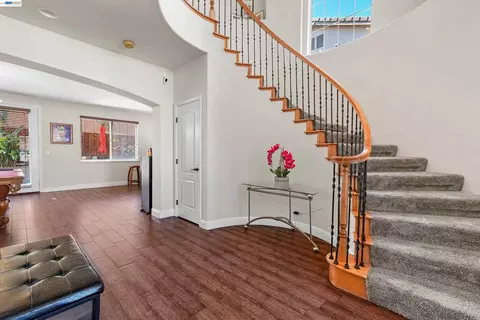 Entry Way - 1434 Olivia Ct, Tracy, CA 95377 photo 3 of 7