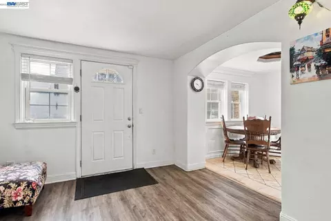 Entry Way - 6239 Dairy Ave, Newark, CA 94560 photo 1 of 3