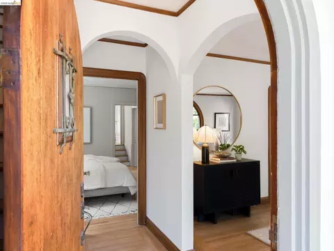 Entry Way - 2816 Webster St, Berkeley, CA 94705 photo 1 of 3