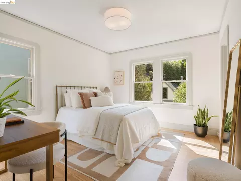 Bedroom - 2816 Webster St, Berkeley, CA 94705 photo 1 of 9