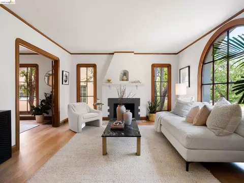 Living - 2816 Webster St, Berkeley, CA 94705 photo 1 of 3