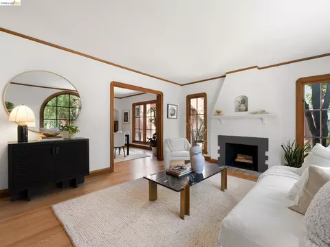 Living - 2816 Webster St, Berkeley, CA 94705 photo 3 of 3