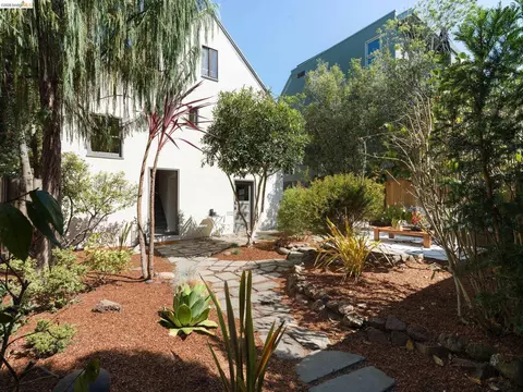 Exterior - 2816 Webster St, Berkeley, CA 94705 photo 9 of 13