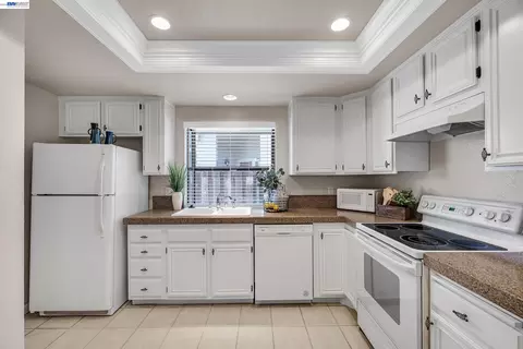 Kitchen - 1816 Sinclair Dr, Pleasanton, CA 94588 photo 3 of 3
