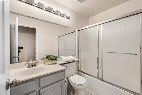 Bath - 1816 Sinclair Dr, Pleasanton, CA 94588 photo 3 of 3