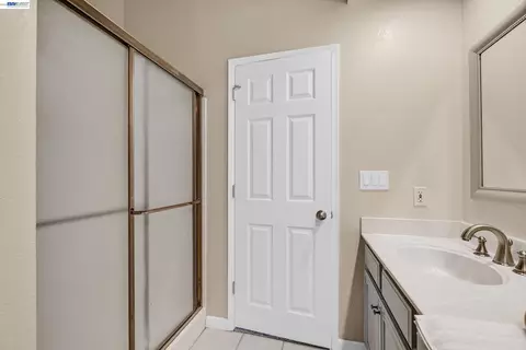 Bath - 1816 Sinclair Dr, Pleasanton, CA 94588 photo 2 of 3