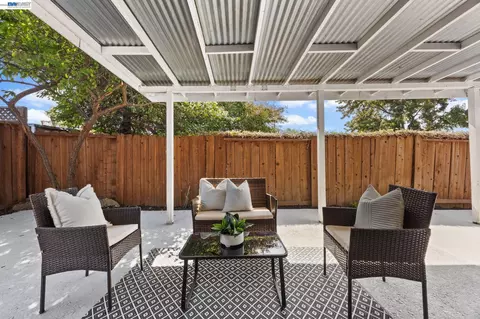 Exterior - 5582 Jonathan Dr, Newark, CA 94560 photo 2 of 6