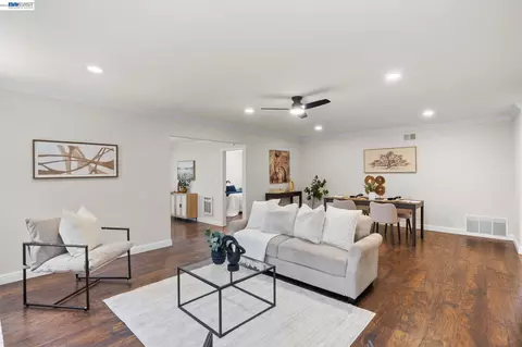 Living - 5582 Jonathan Dr, Newark, CA 94560 photo 3 of 9