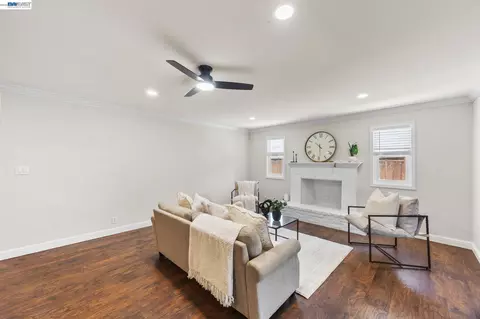 Living - 5582 Jonathan Dr, Newark, CA 94560 photo 2 of 9
