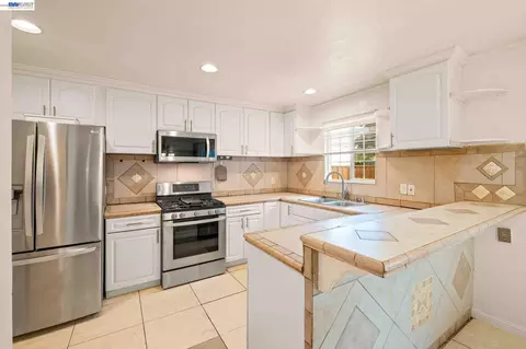Kitchen - 8591 Beverly Ln, Dublin, CA 94568 photo 1 of 2