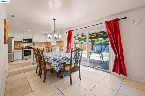 Dining - 8591 Beverly Ln, Dublin, CA 94568 photo 1 of 1