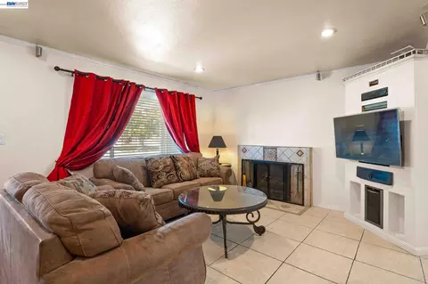 Living - 8591 Beverly Ln, Dublin, CA 94568 photo 1 of 2